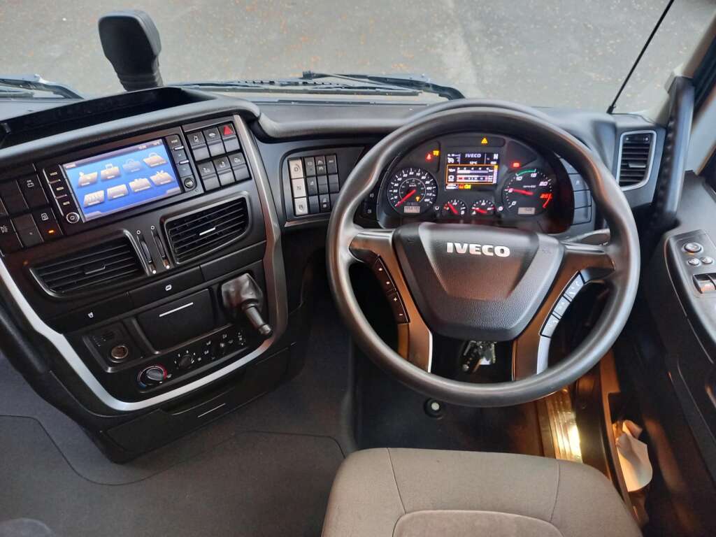IVECO STRALIS AS440S46 TX/P 6X2 460 HP
