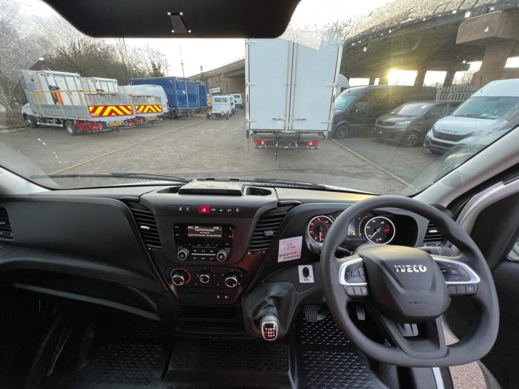 Iveco Daily 35S14 3750 Business Luton