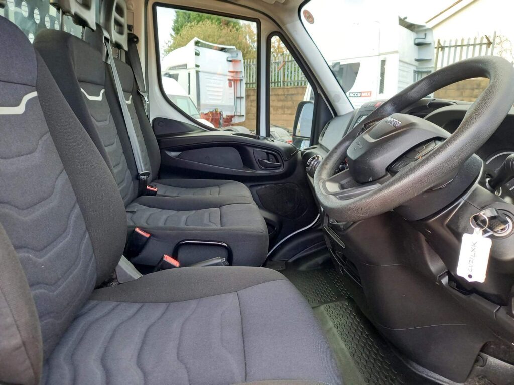 Iveco Daily 2.3D HPI 14V Business 35C 3450 MWB Euro 6 (s/s) 2dr (DRW)
