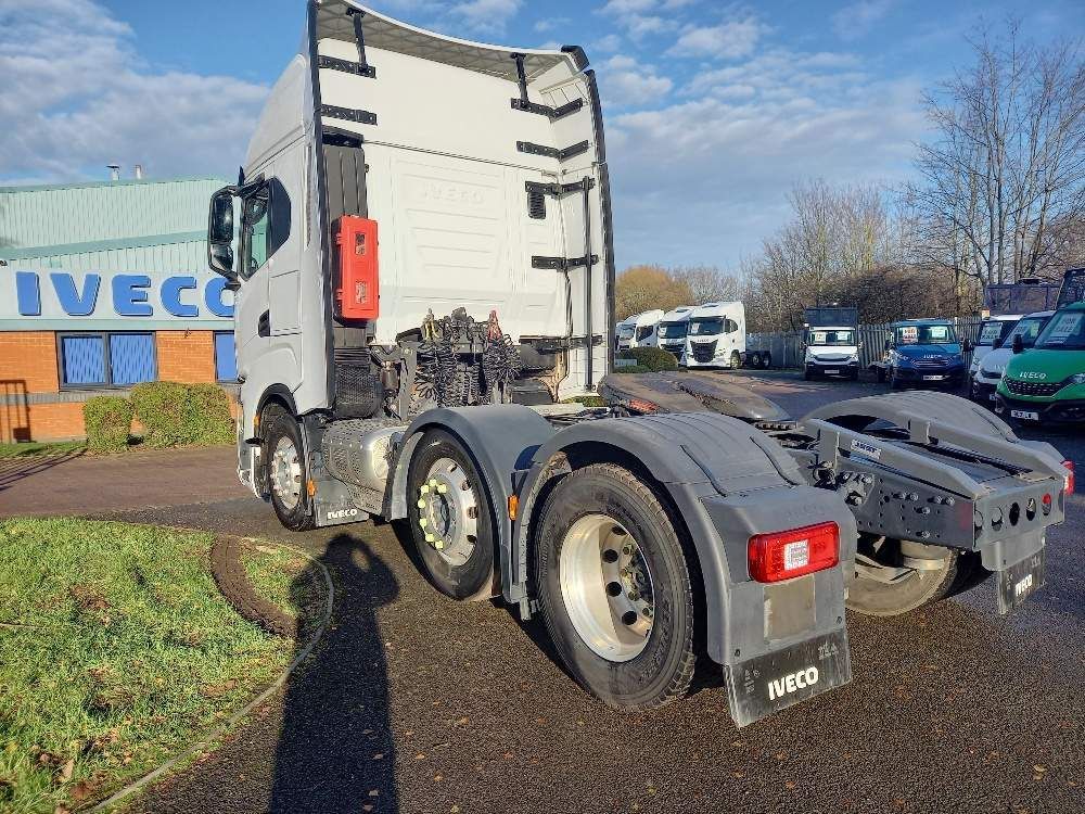 Iveco Stralis AS440S48TX/P 6×2 480 HP