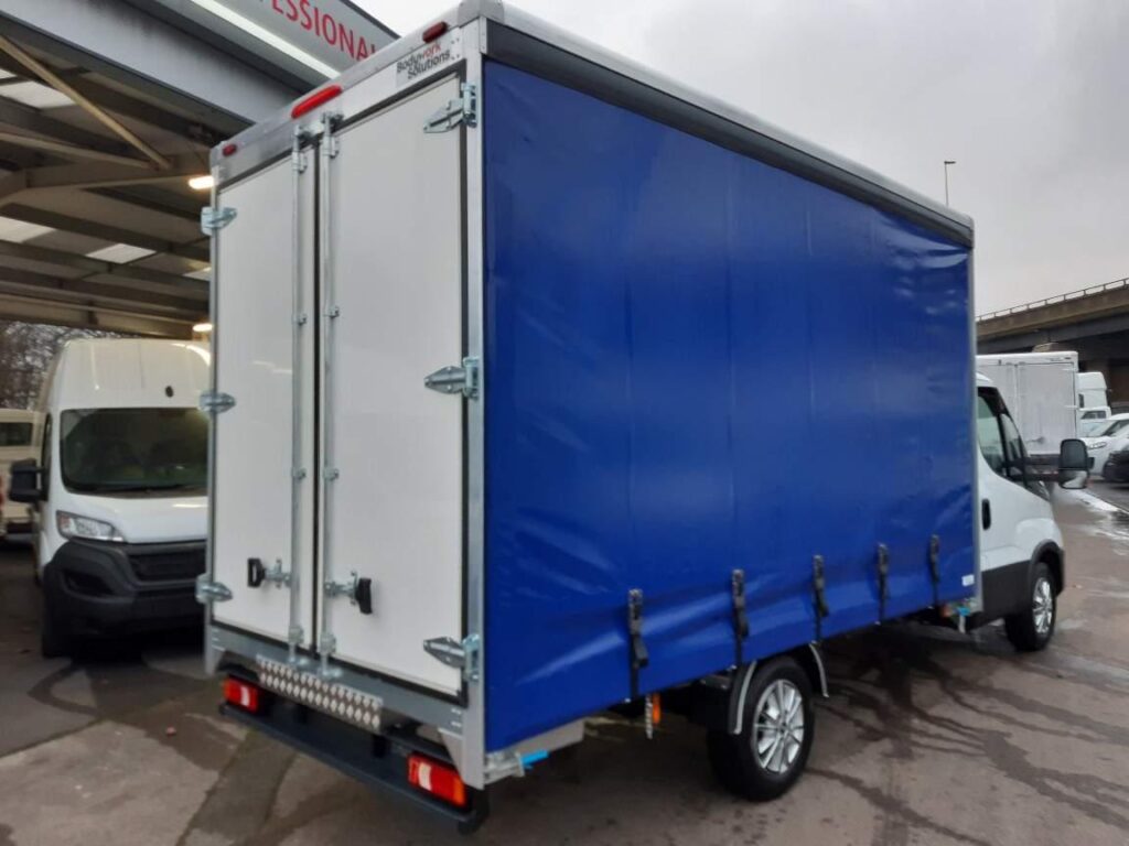 Iveco Daily 35S14 4.2m Curtain-Sider