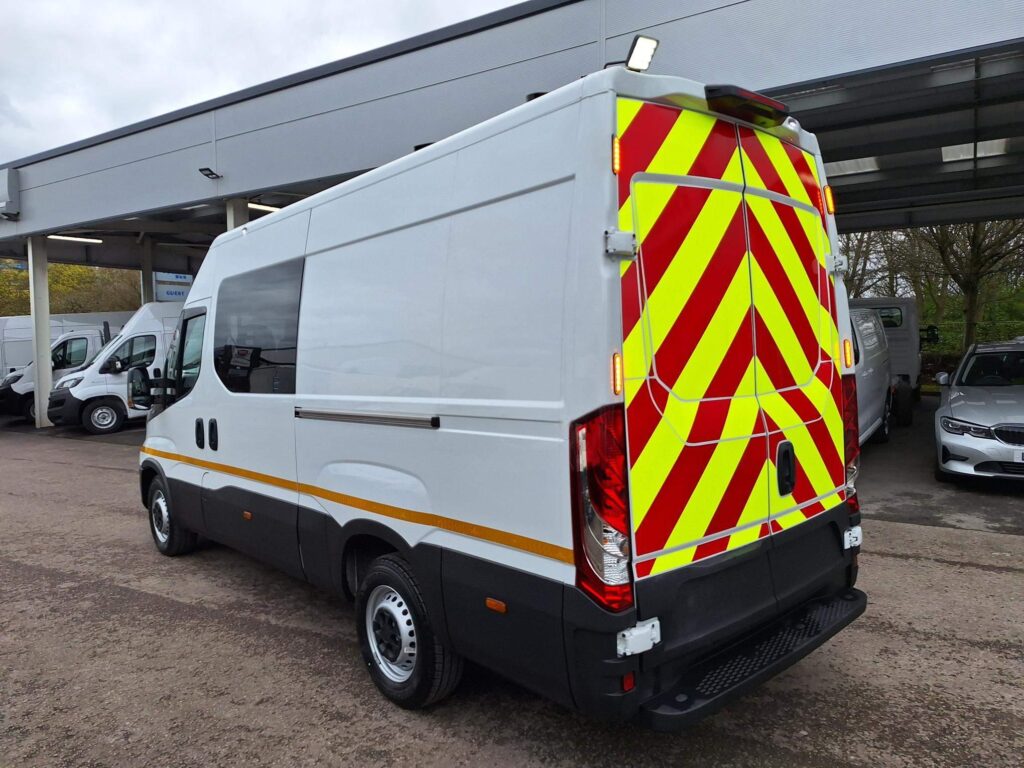 Iveco Daily 35S14 3520L H2 Roof Welfare Van
