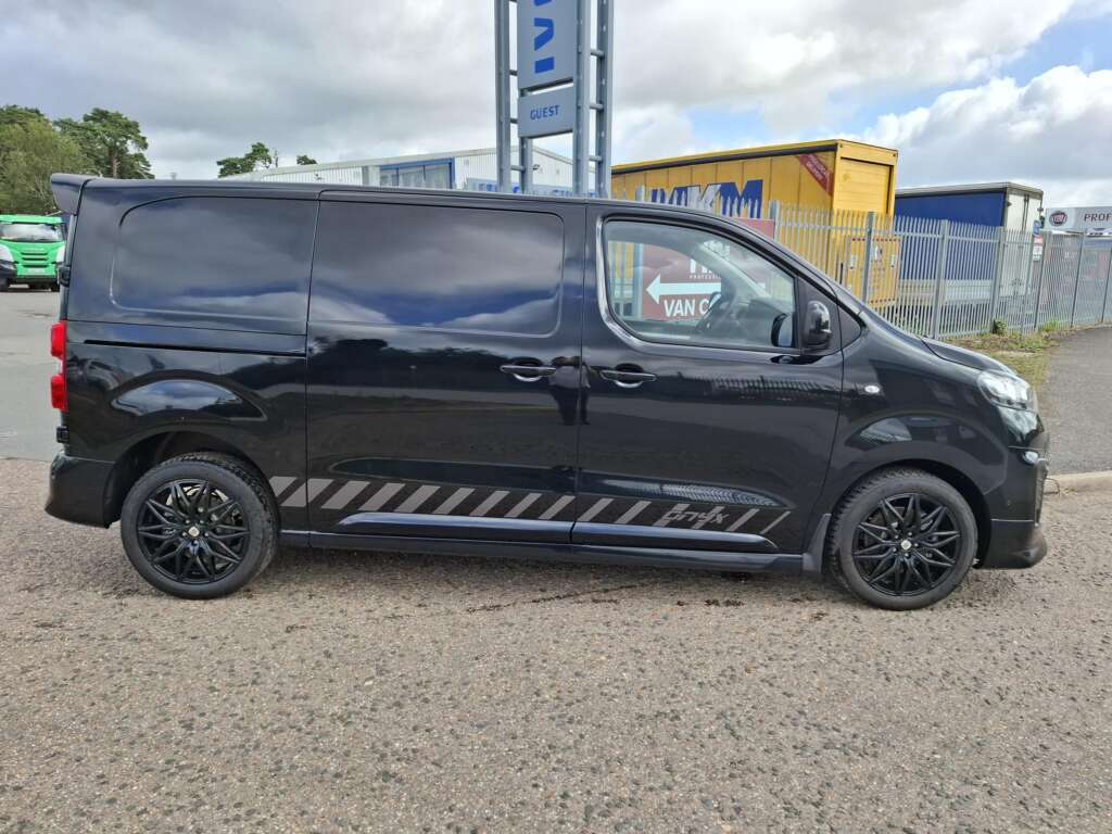 Fiat Scudo Van L1 2.0 Blue Hdi 145 Hp ONYX Edition