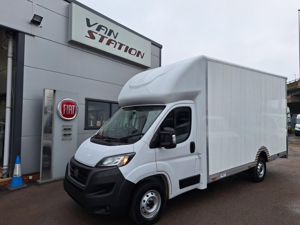 Fiat Ducato 35 MAXI 2.2 140hp 4.5m Low Loader Luton