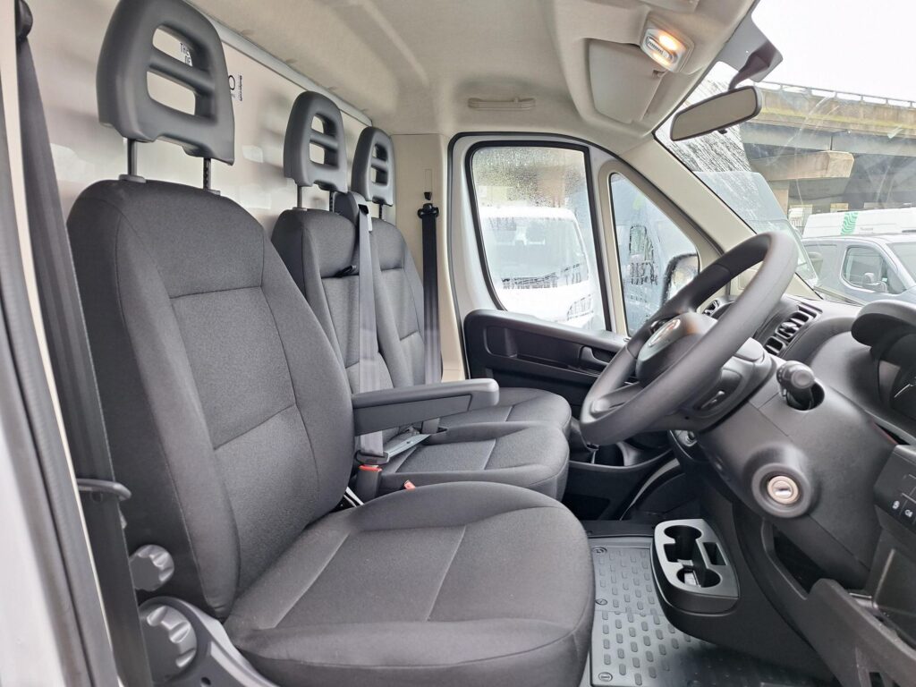 Fiat Ducato 35 MAXI 2.2 140hp 4.5m Low Loader Luton