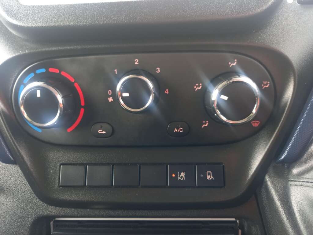 Iveco Daily 70C 20 EV-150 200HP BOX & TAILLIFT