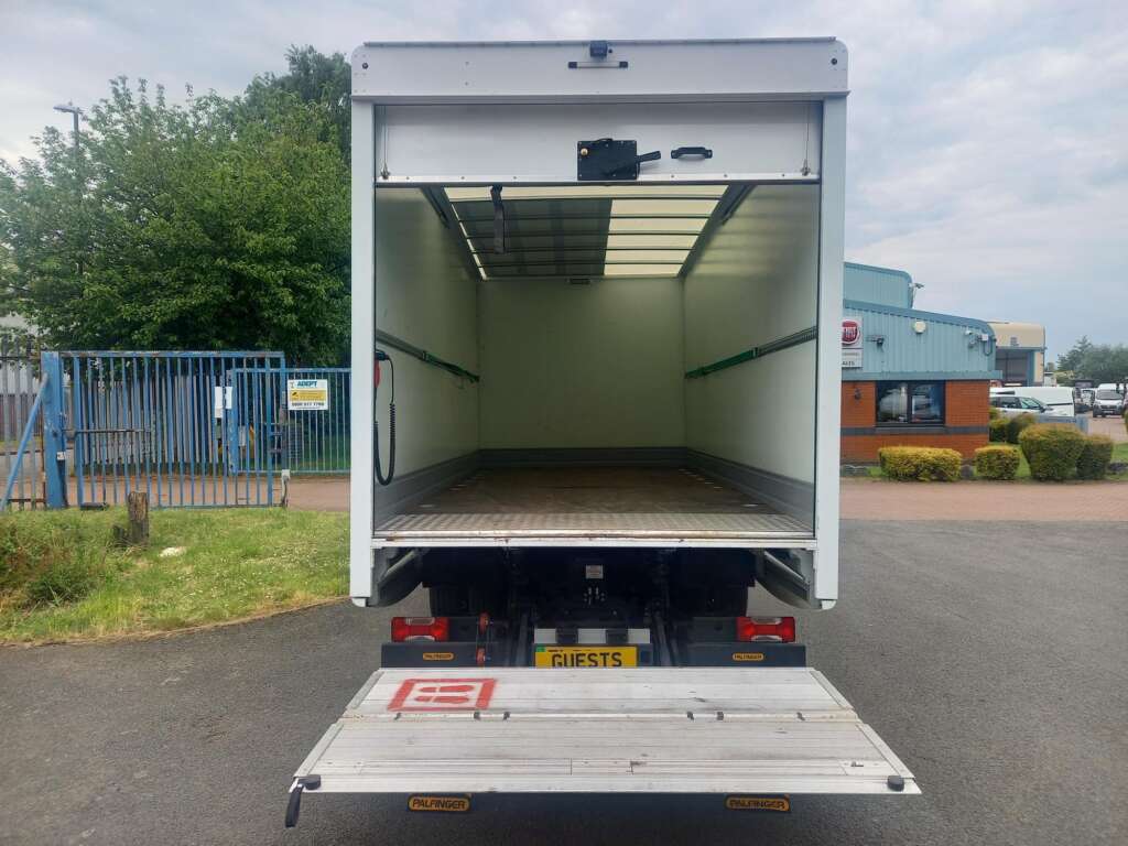 Iveco Daily 70C 20 EV-150 200HP BOX & TAILLIFT