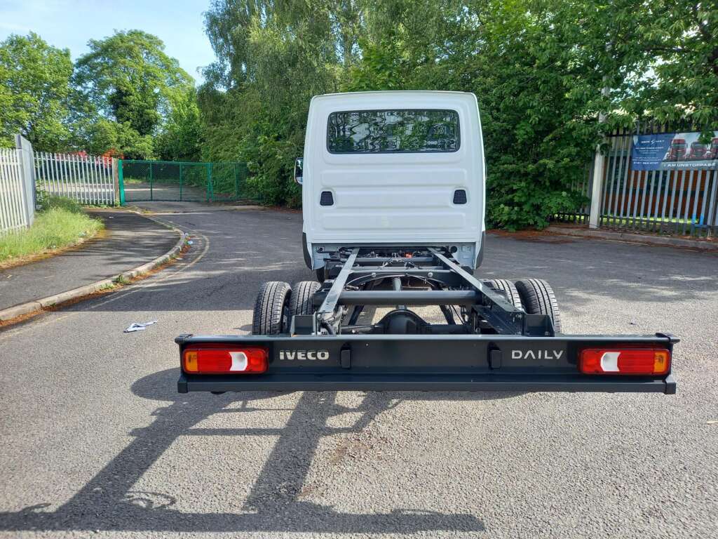 Iveco Daily 35C14 Business Chassis Cab