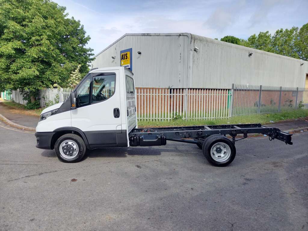Iveco Daily 35C14 Business Chassis Cab