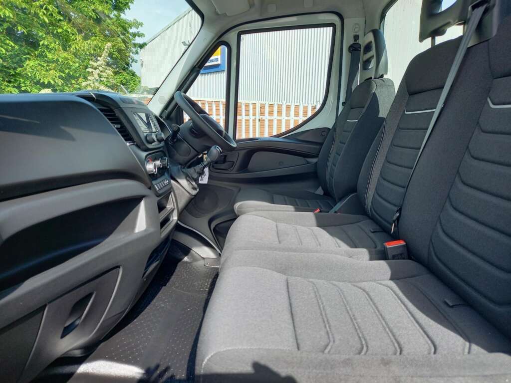 Iveco Daily 35C14 Business Chassis Cab