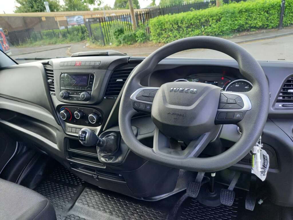 Iveco Daily 35C14 Business Chassis Cab