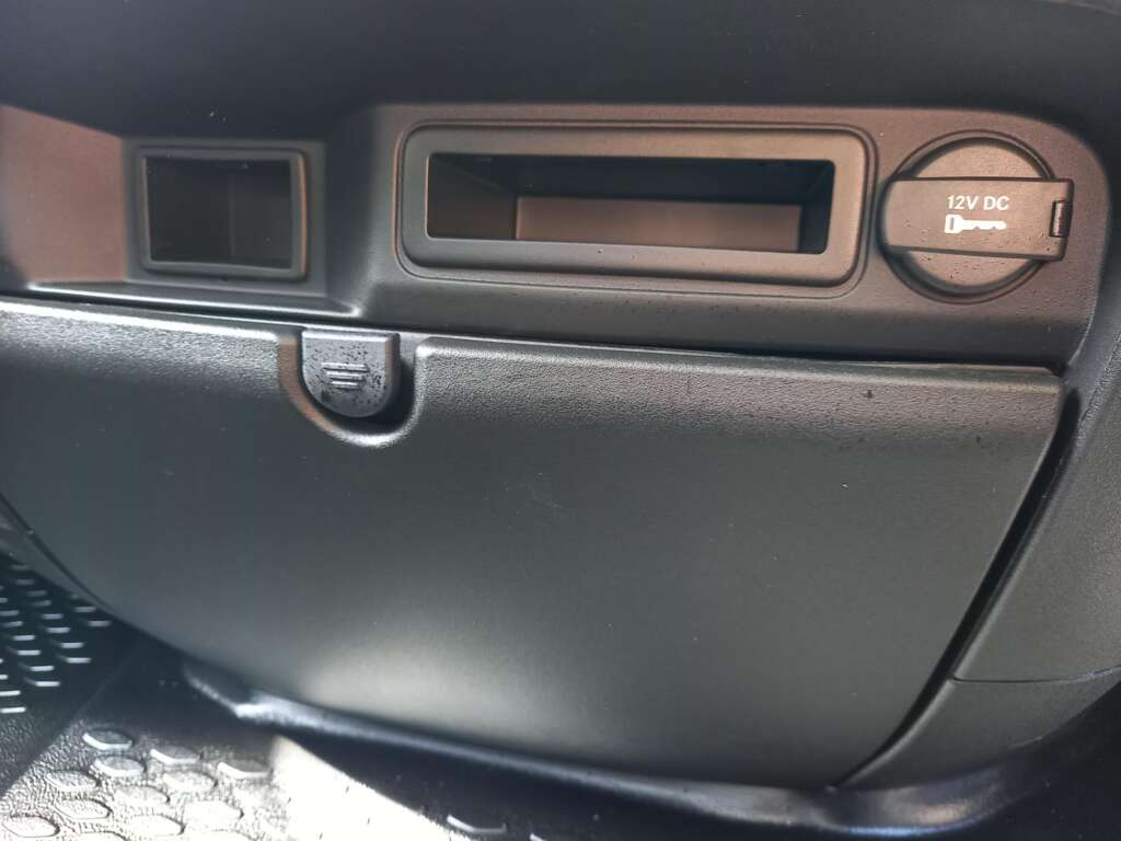 Iveco Daily 35C14 Business Chassis Cab