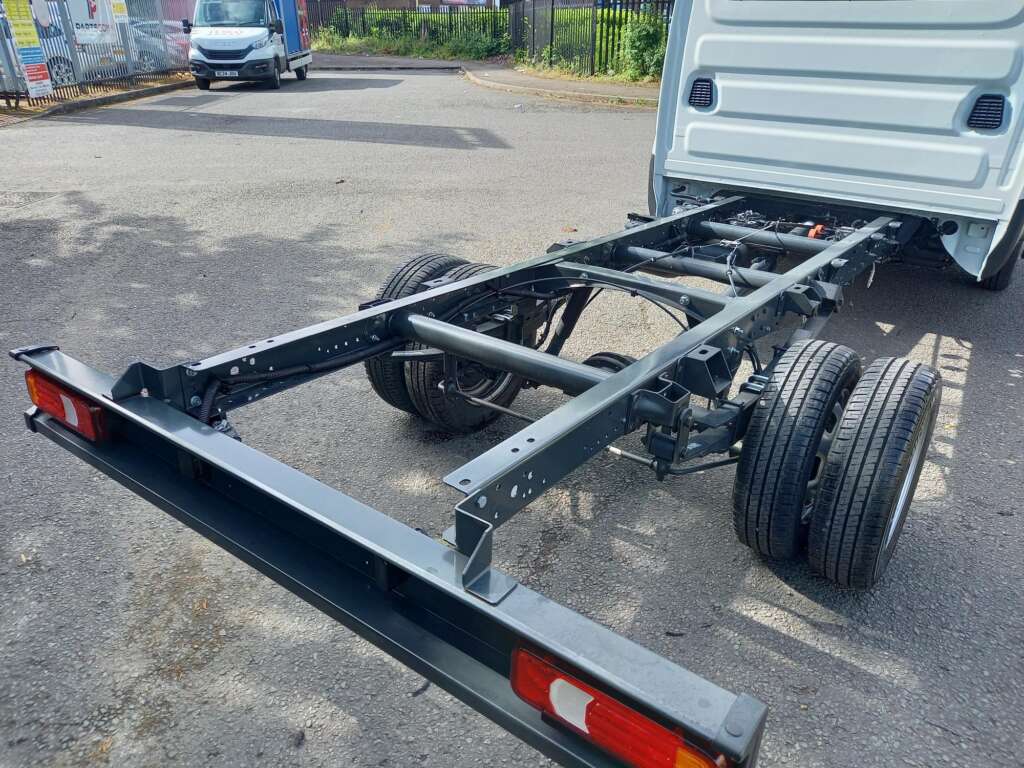 Iveco Daily 35C14 Business Chassis Cab