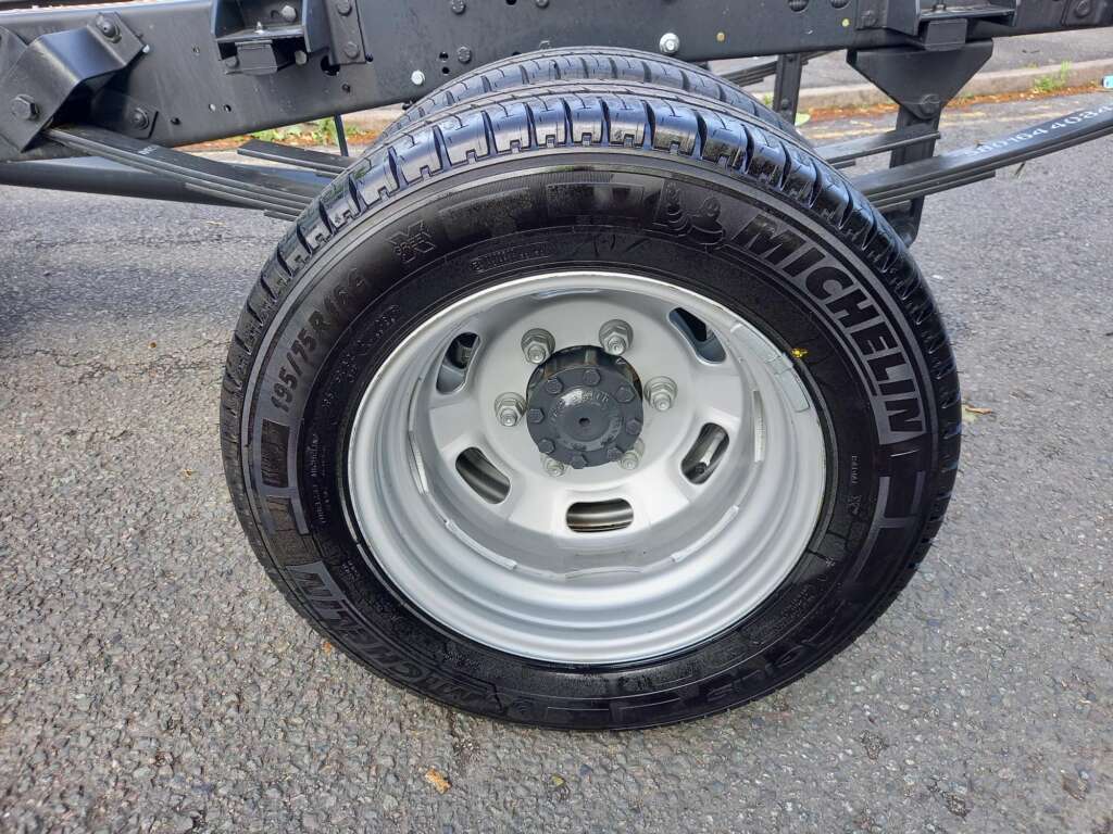 Iveco Daily 35C14 Business Chassis Cab