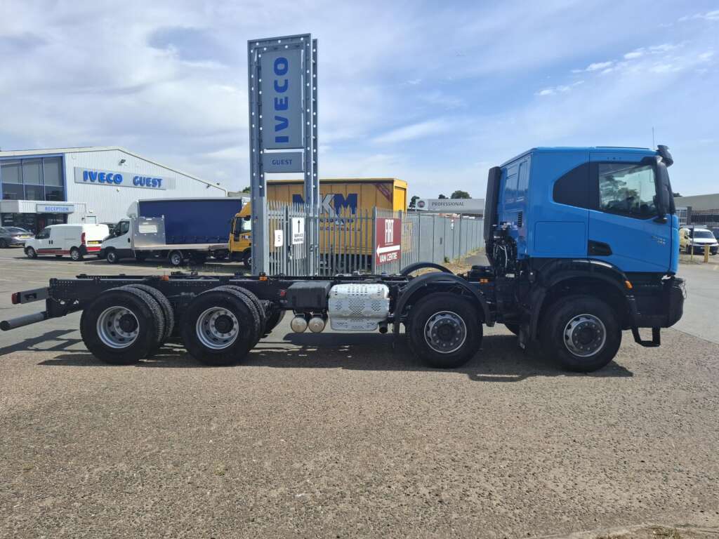 IVECO X-WAY AT360X46Z OFF