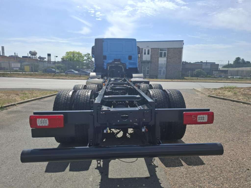 IVECO X-WAY AT360X46Z OFF
