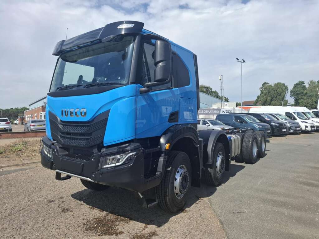 IVECO X-WAY AT360X46Z OFF