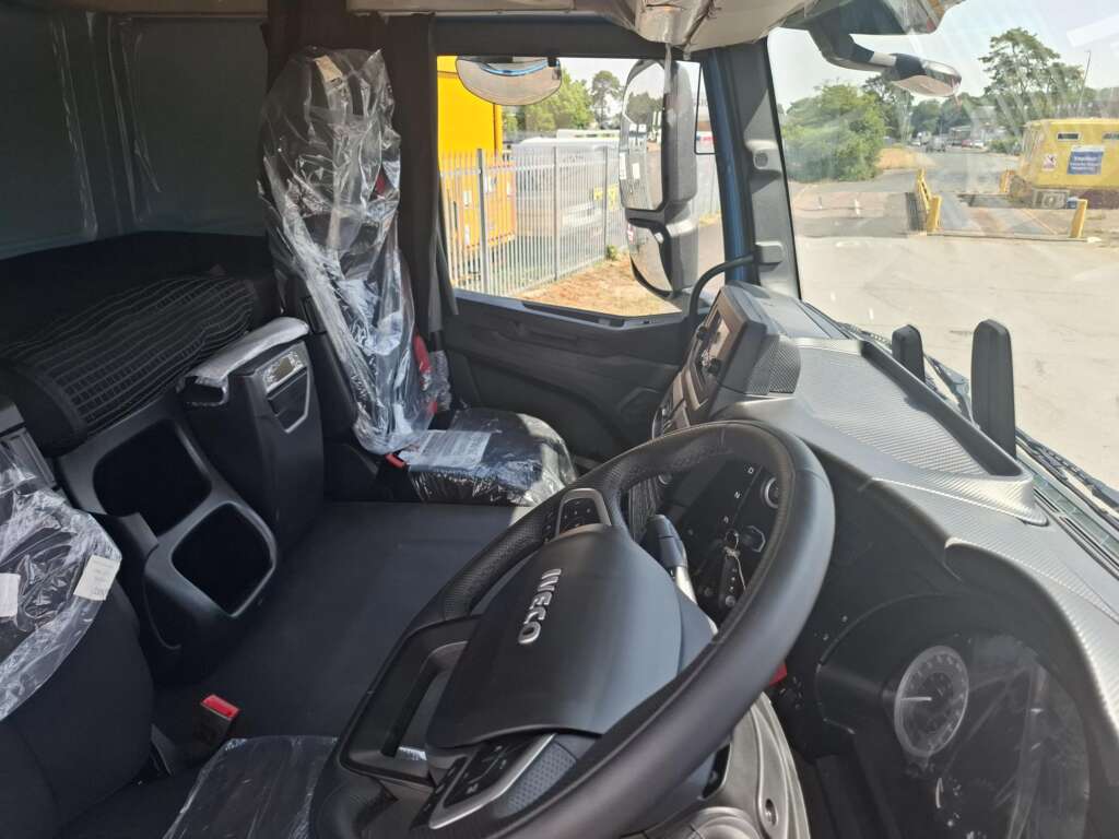 IVECO X-WAY AT360X46Z OFF