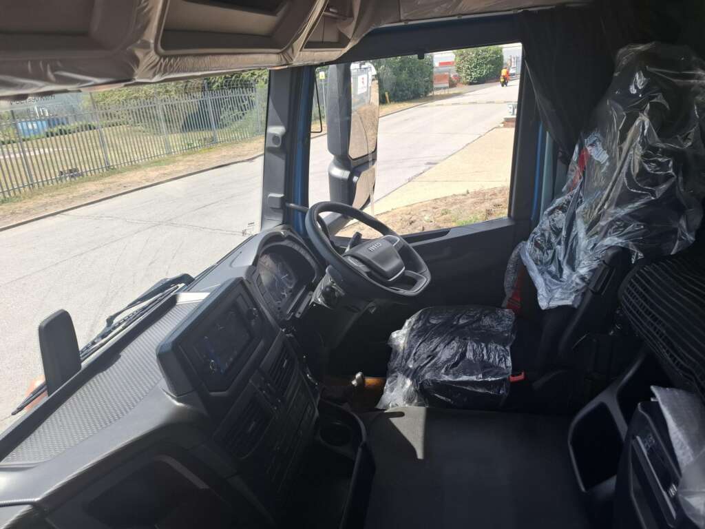 IVECO X-WAY AT360X46Z OFF