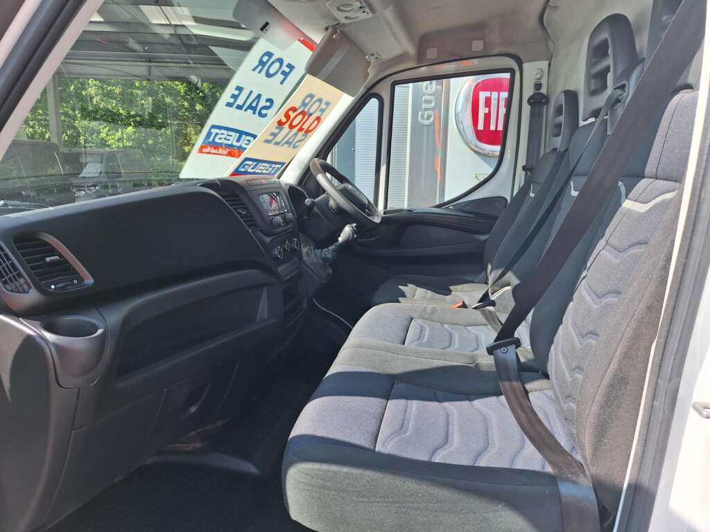 IVECO Daily 35C18 3520L Van