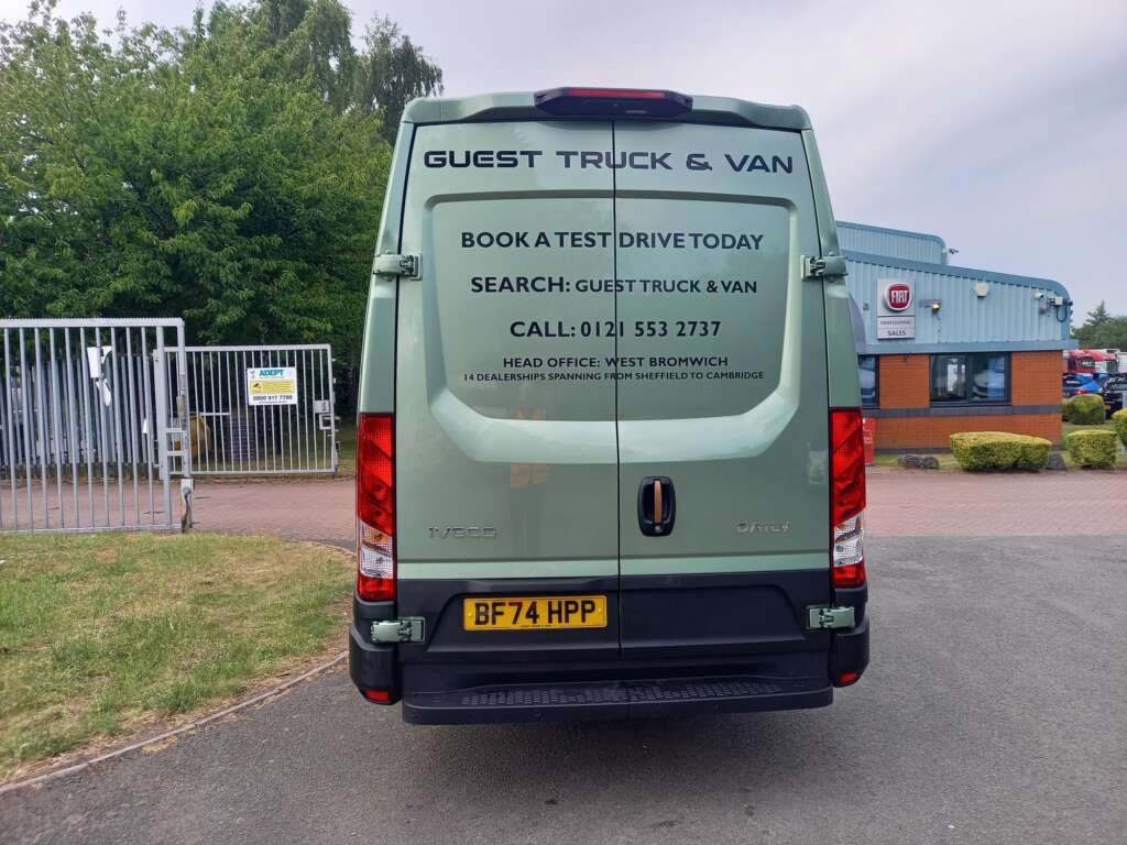 IVECO DAILY 35S16 160 HP AUTO 3520L PANEL VAN