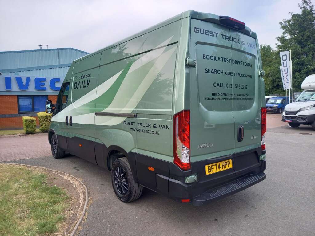 IVECO DAILY 35S16 160 HP AUTO 3520L PANEL VAN