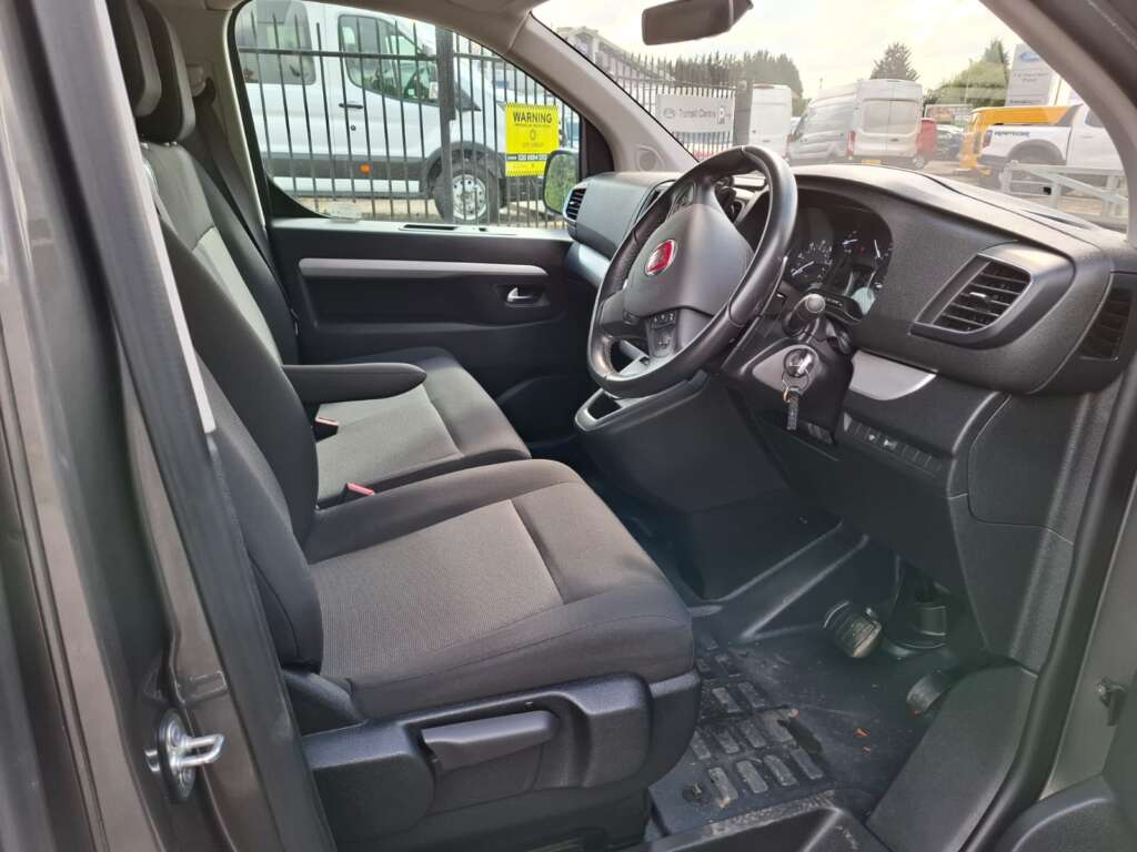 Fiat Scudo 180HP Business SWB Crew Van