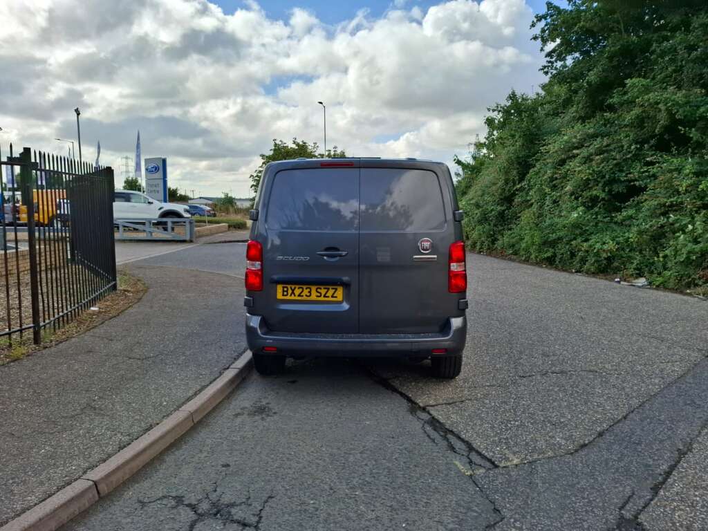 Fiat Scudo 180HP Business SWB Crew Van