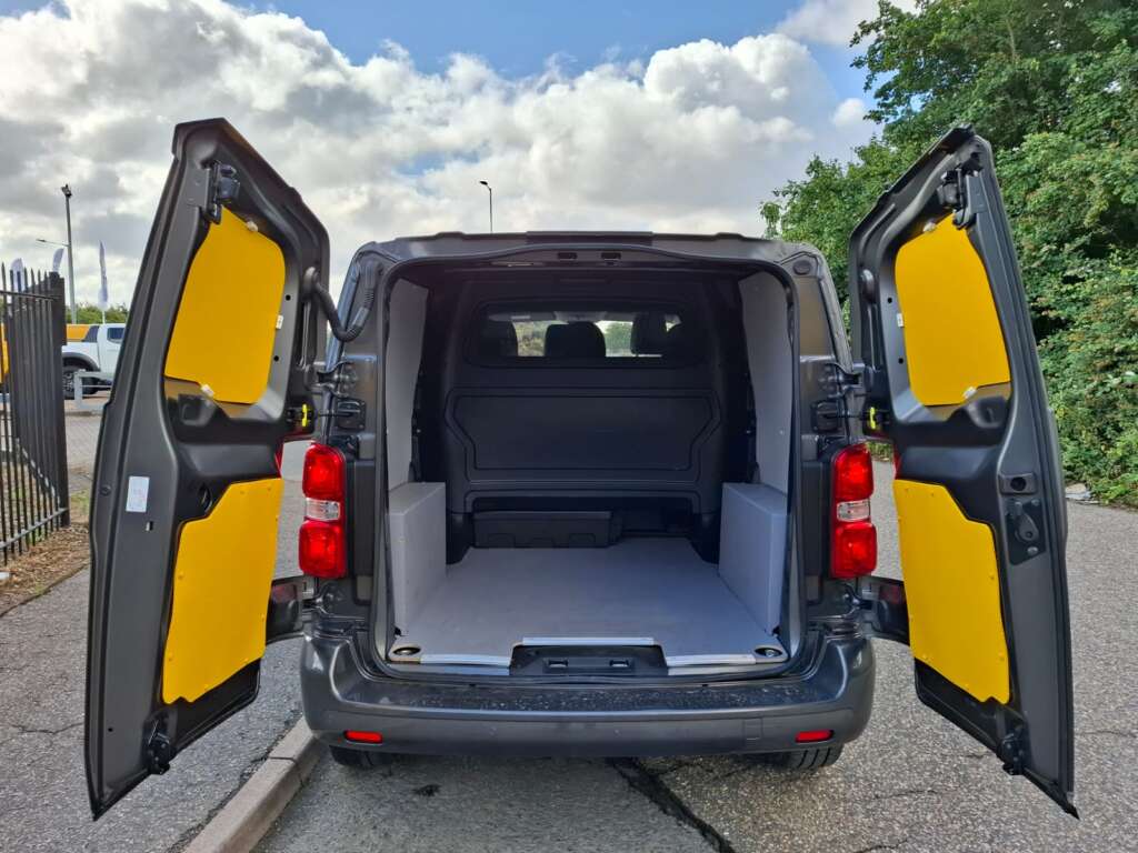 Fiat Scudo 180HP Business SWB Crew Van