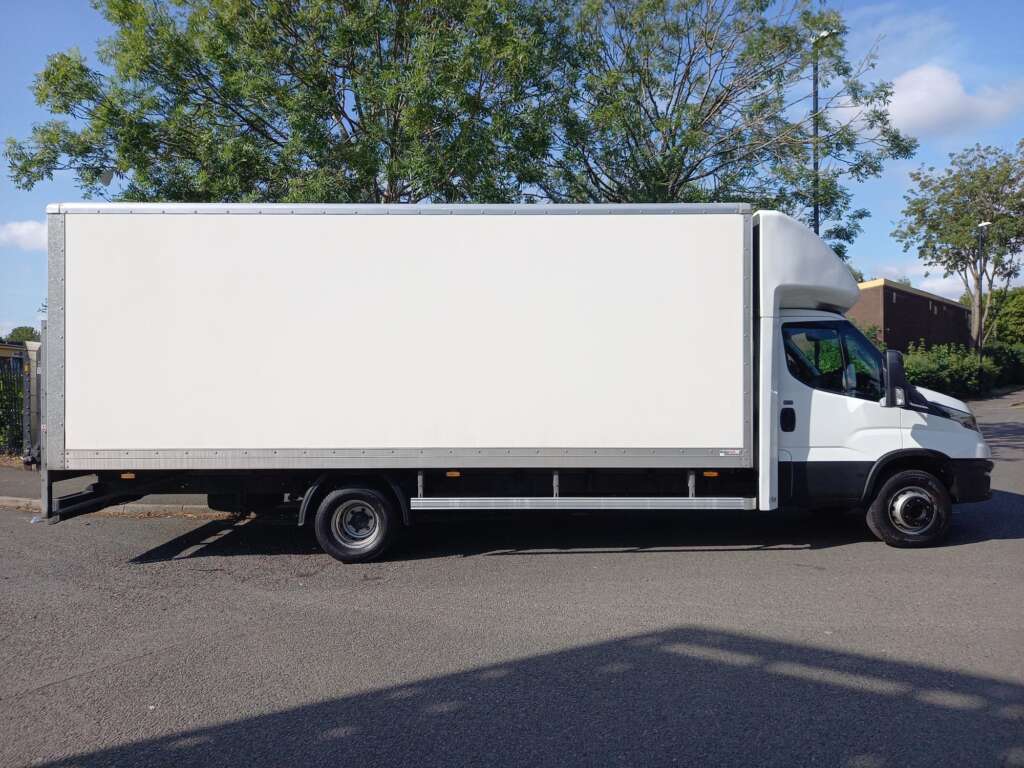 IVECO DAILY 70C18 180HP HI-MATIC BOX & TAILLIFT