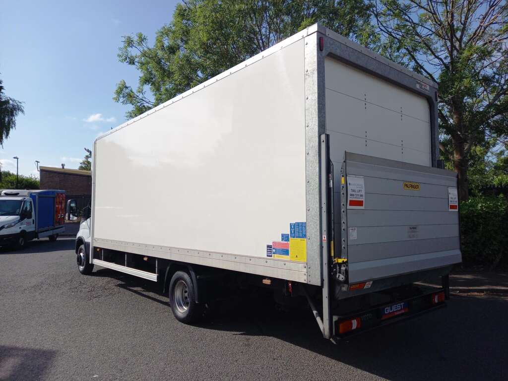 IVECO DAILY 70C18 180HP HI-MATIC BOX & TAILLIFT