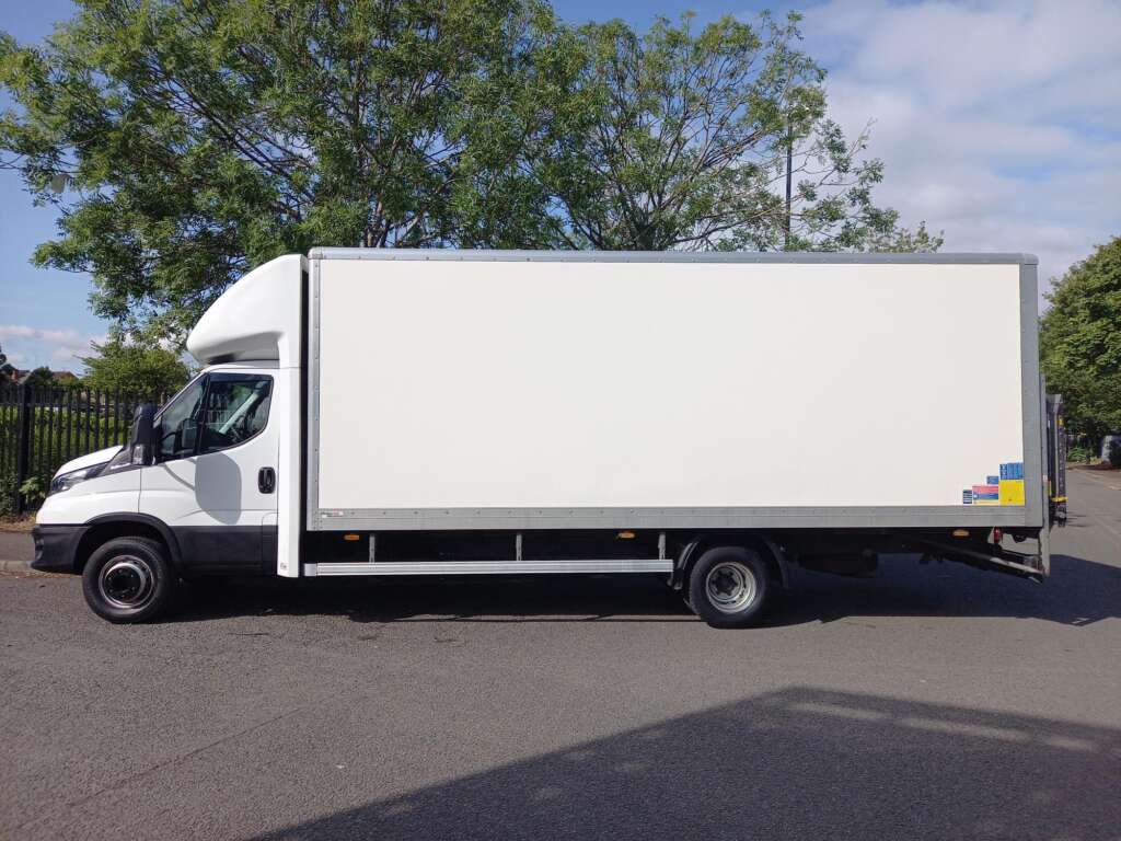 IVECO DAILY 70C18 180HP HI-MATIC BOX & TAILLIFT