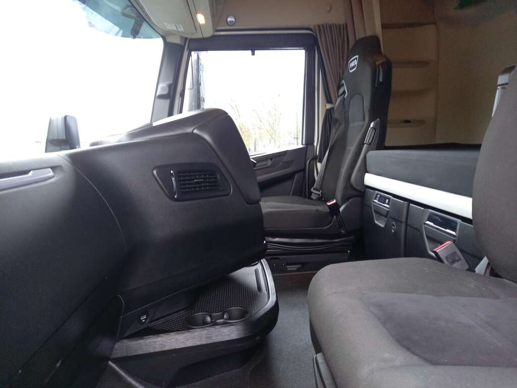 IVECO S-WAY AS440S53 TX/FP 6X2 530HP