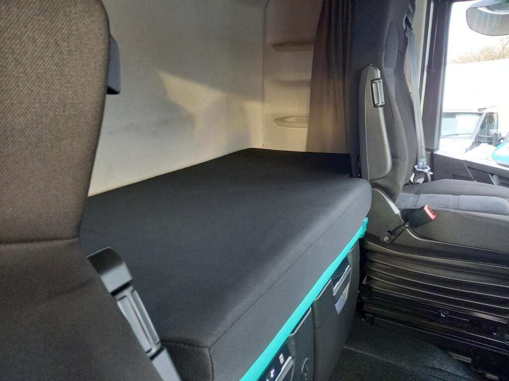 IVECO S-WAY AS440S48 TX/P 6X2 480HP