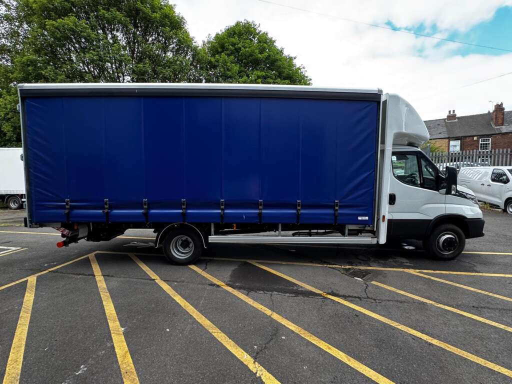 Iveco Daily 70C18HA8 Box Tail Lift