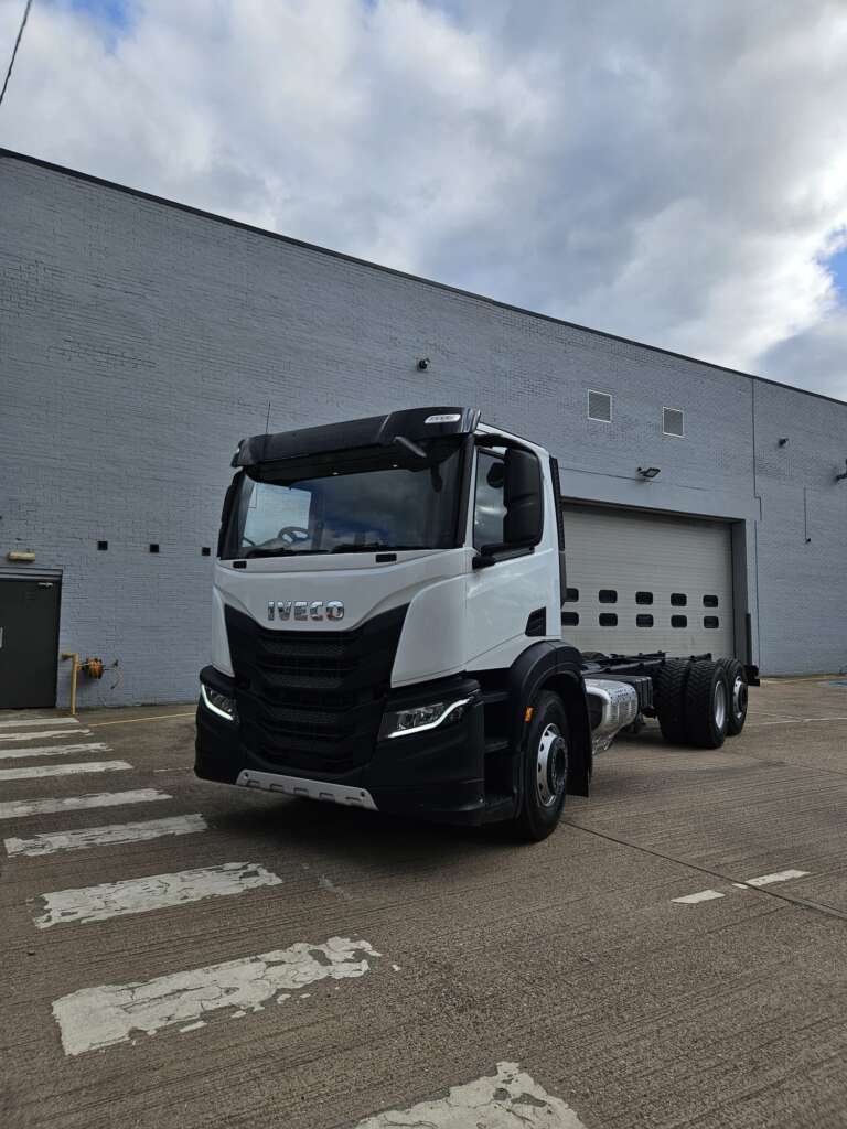 IVECO S-WAY AD260S42Y/PS