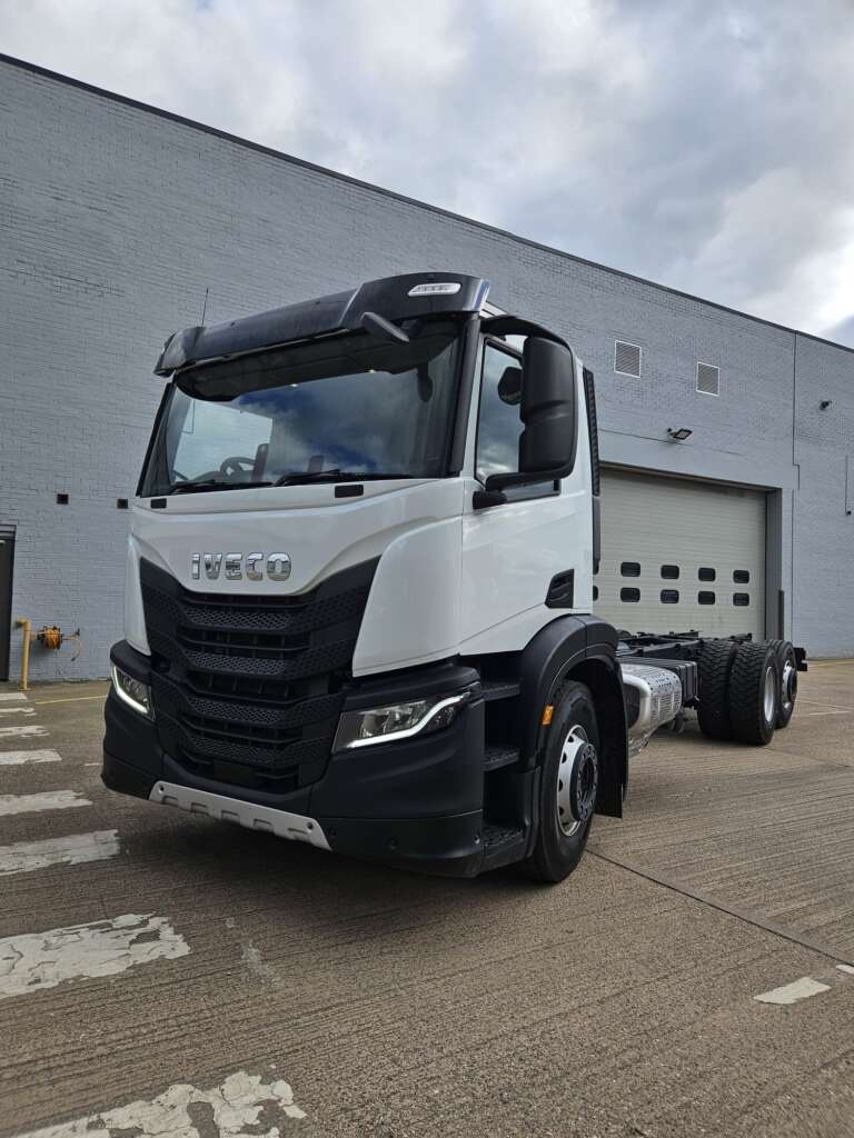 IVECO S-WAY AD260S42Y/PS