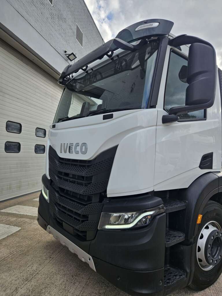 IVECO S-WAY AD260S42Y/PS