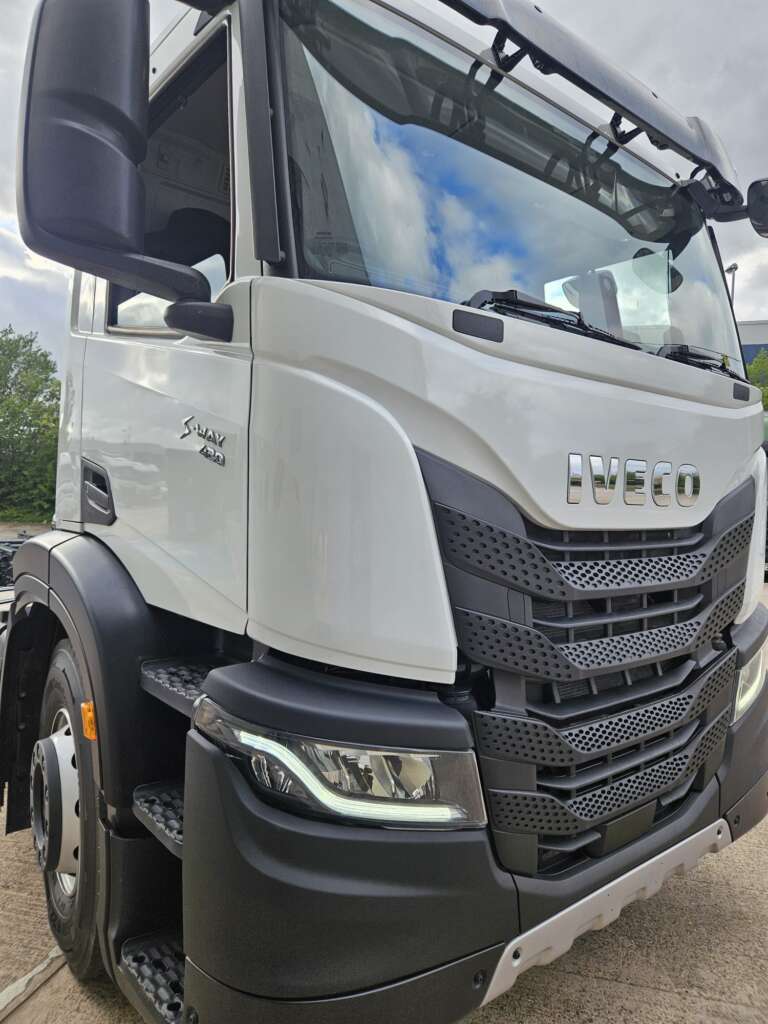 IVECO S-WAY AD260S42Y/PS