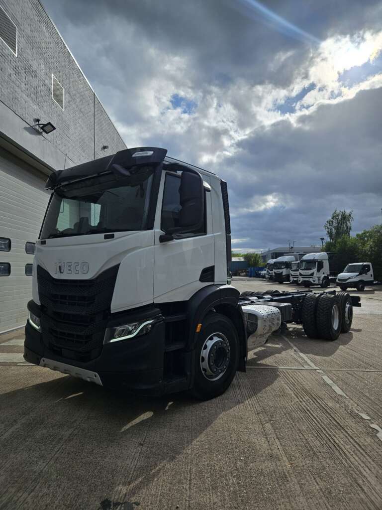 IVECO S-WAY AD260S42Y/PS