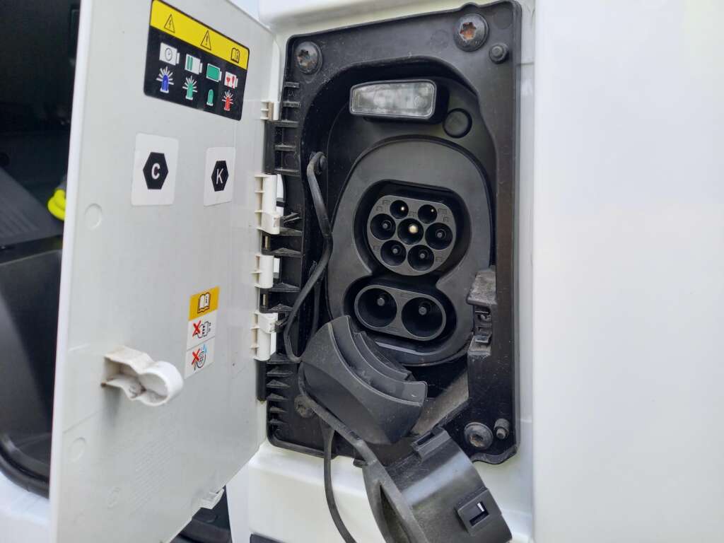 Fiat E-Ducato 42 79kWh Auto MLWB 2dr (11kW Charger)