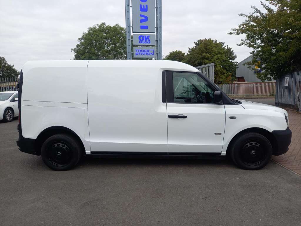 LEVC VN5 31kWh City Auto Euro 6 5dr (Range Extender)