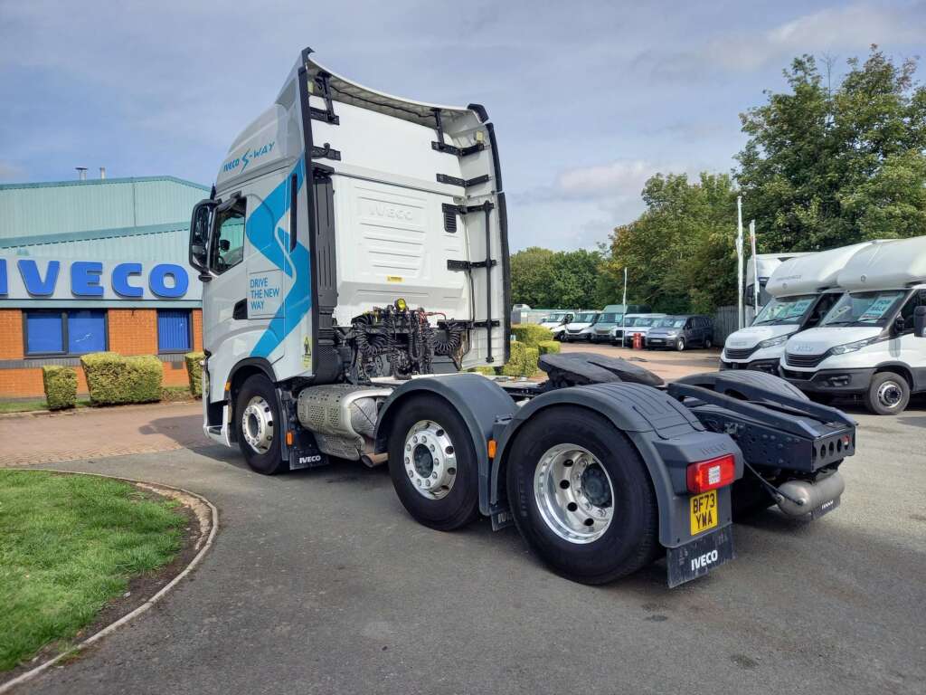 IVECO S-WAY AS440S53 TX/FP 6X2 530HP FULL AIR SUSPENSION