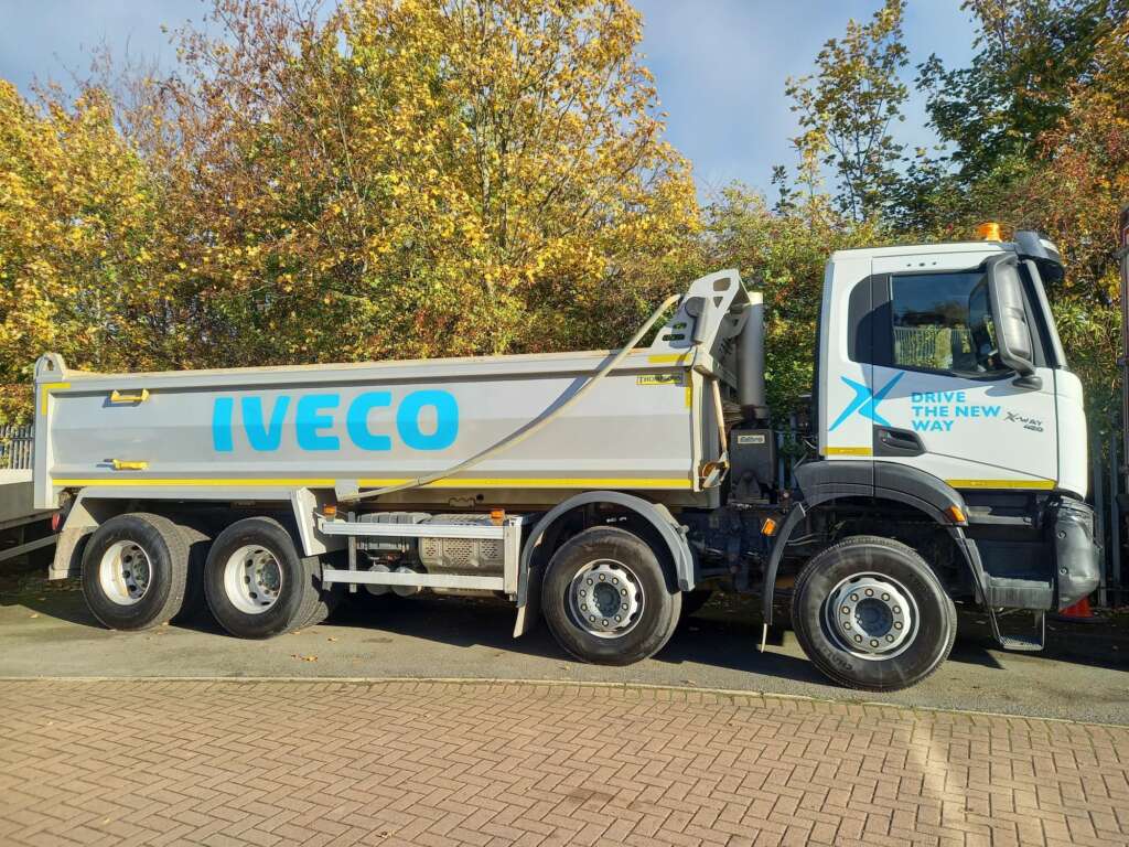 Iveco X-WAY AD360X42Z 8X4 TIPPER