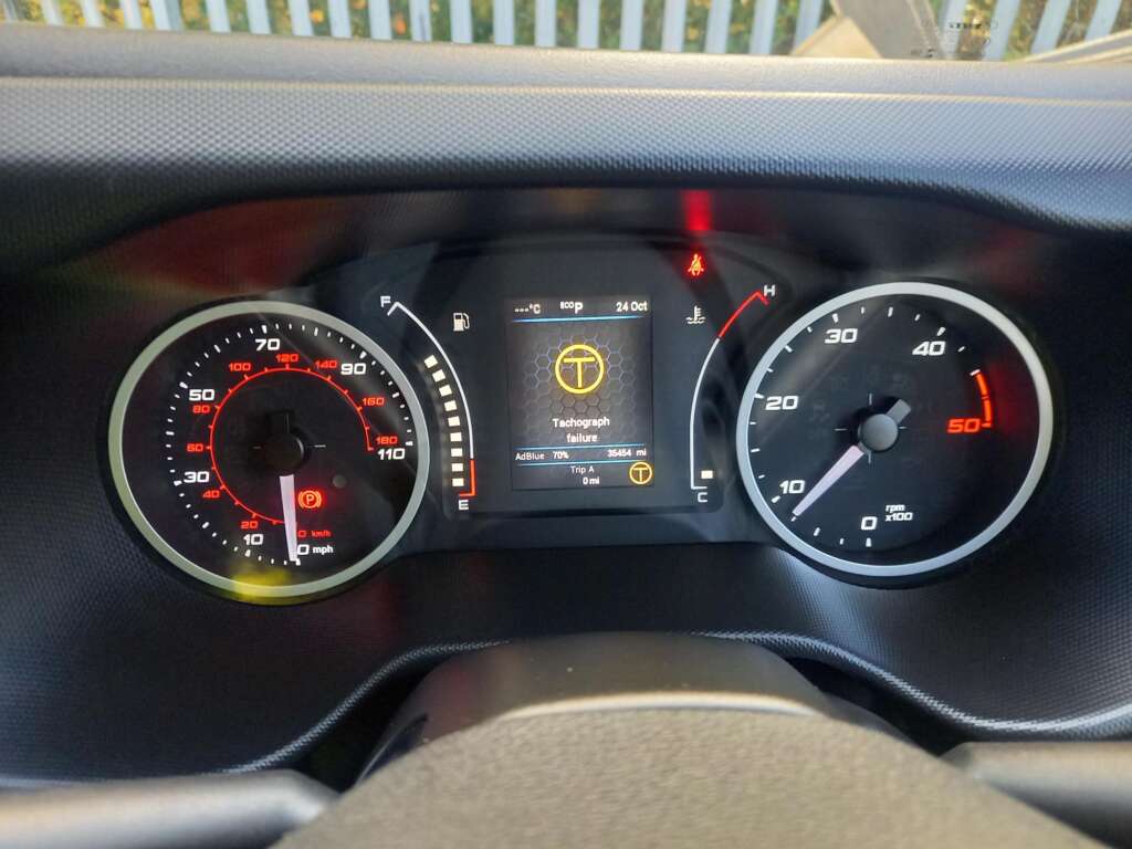 Iveco Daily 3.0D HPI 18V Business 70C 5100 HiMatic XLWB Euro 6 2dr (DRW)