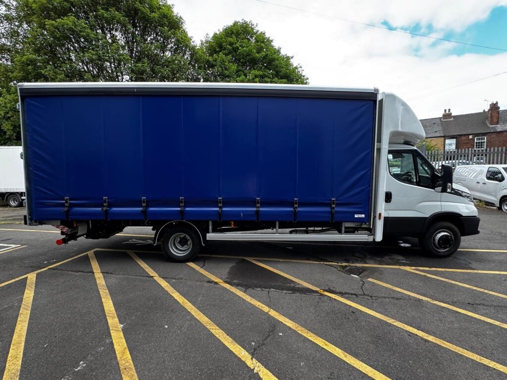 Iveco Daily 70C18HA8 Box Tail Lift