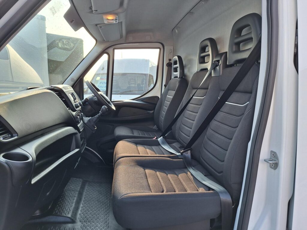 Iveco Daily MY22 35S14V 10cum Van