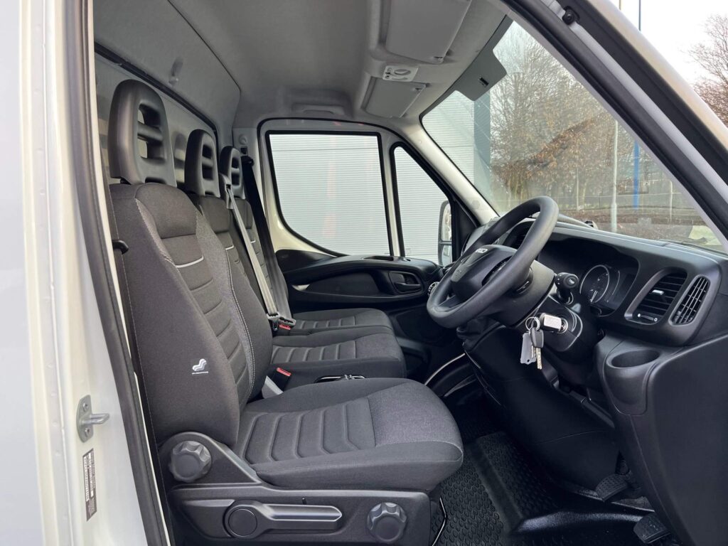 Iveco Daily 35S14 3750 Business Luton