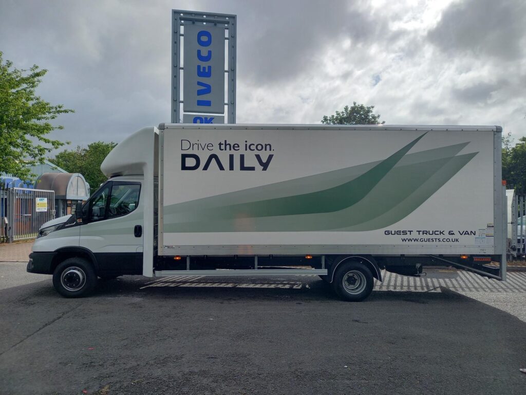 Iveco Daily 70C18 180Hp Hi Matic Box & Taillift
