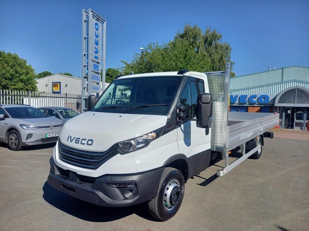 Iveco Daily MY24 70c18 180hp Brit Tipp Dropside